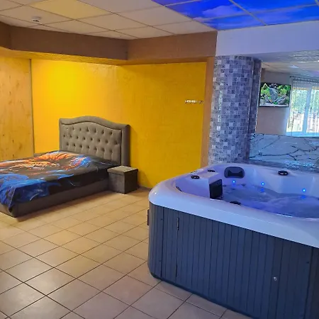 Masazinis Baseinas Senamiestyje Apartamento